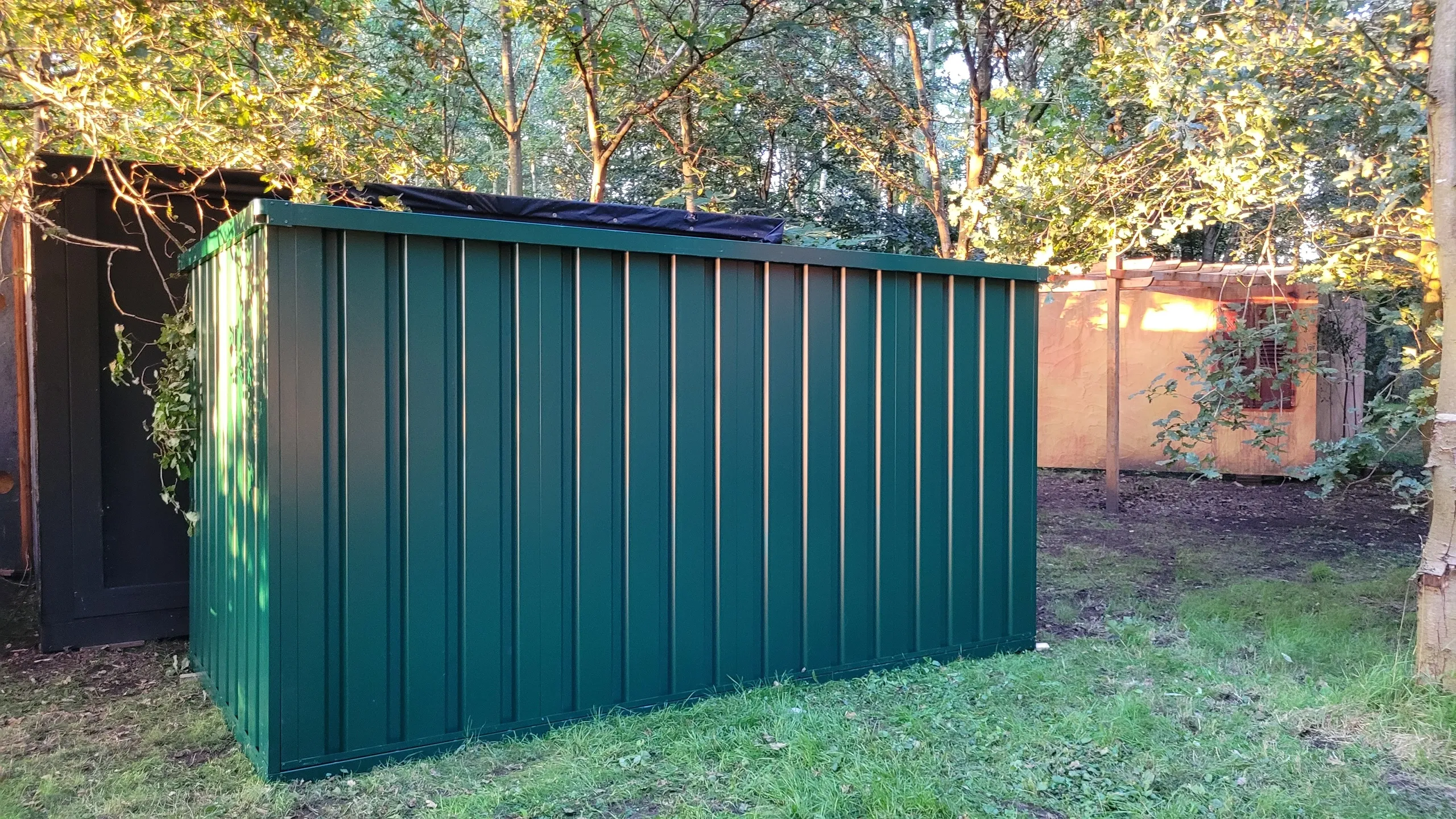 4m x 2.1m Powder Coated Flat Packed Store